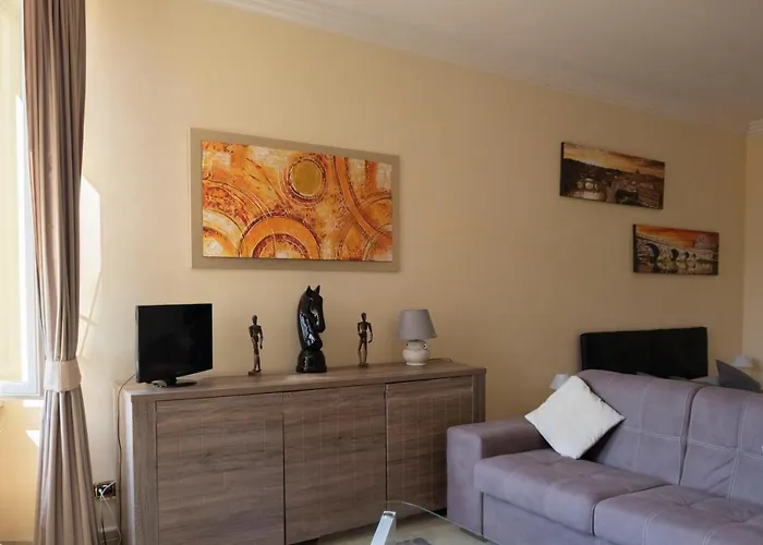 Tritone Apartment